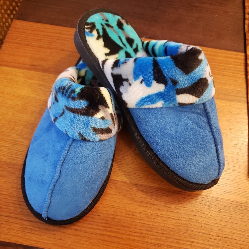 Vera Bradley Coastal Blue Slippers Size S - NEW!